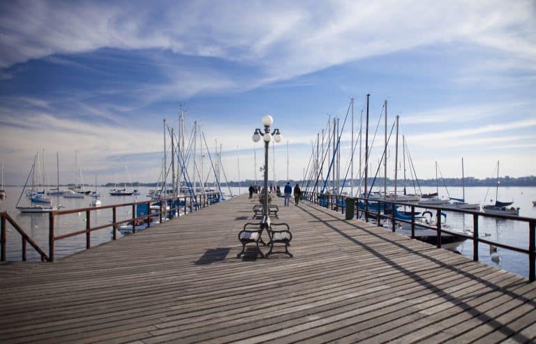 How to Cheaply and Easily Get to Uruguay from Buenos Aires