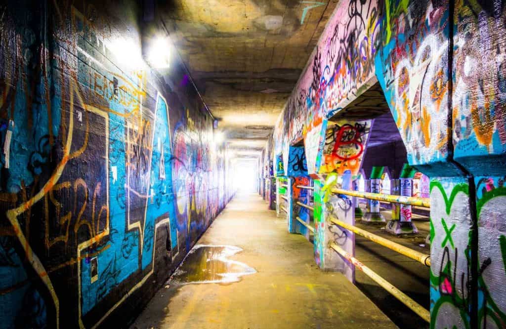 There are so many fun things to do in Atlanta for couples and admiring street art is one of them.