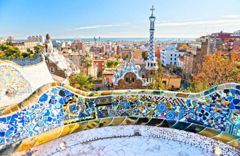 2 Day Barcelona Itinerary: Best Things to See & Do