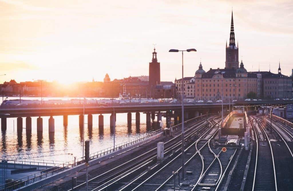 Several metro lines intersecting in Stockholm